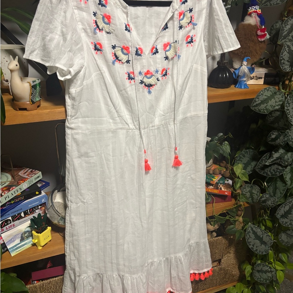 Boden Evelyn Embroidered Midi Dress - Picture 2 of 3